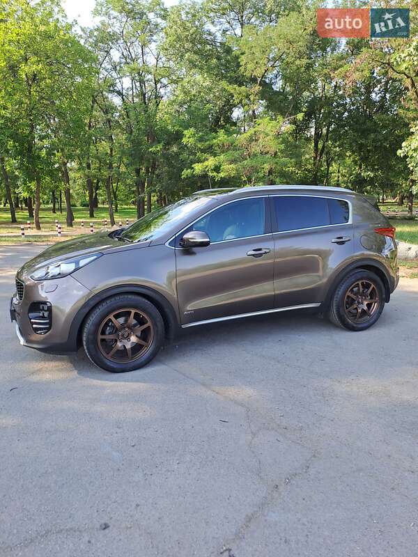 Внедорожник / Кроссовер Kia Sportage 2016 в Павлограде