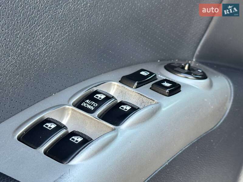 Позашляховик / Кросовер Kia Sportage 2008 в Охтирці