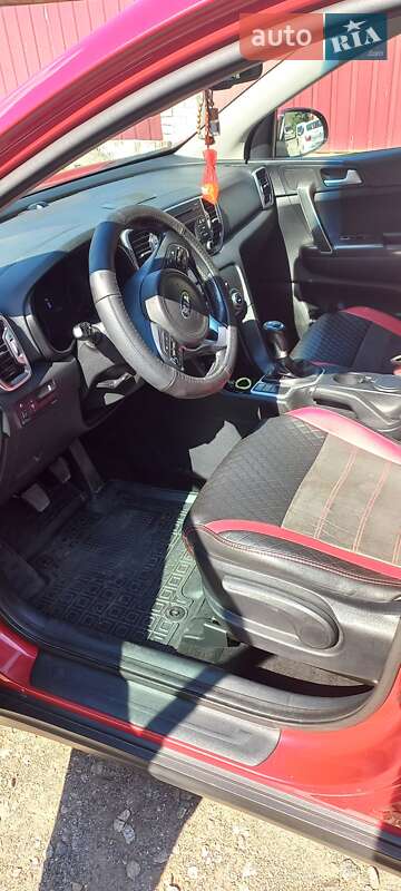 Внедорожник / Кроссовер Kia Sportage 2017 в Виннице фото 5 Внедорожник / Кроссовер Kia Sportage 2017 в Виннице