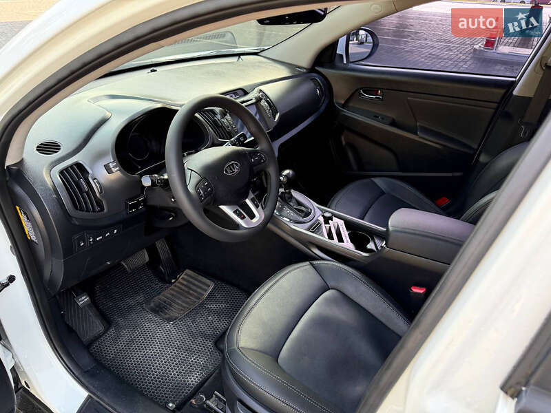 Внедорожник / Кроссовер Kia Sportage 2014 в Одессе