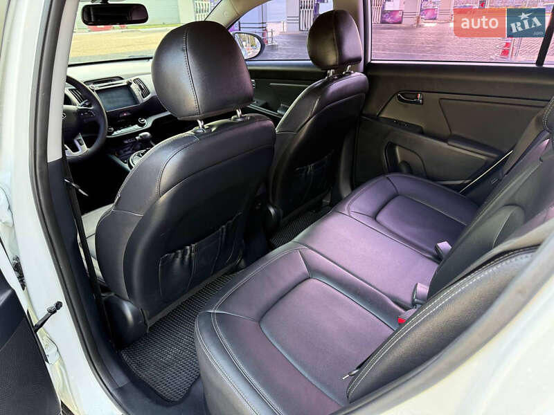 Внедорожник / Кроссовер Kia Sportage 2014 в Одессе