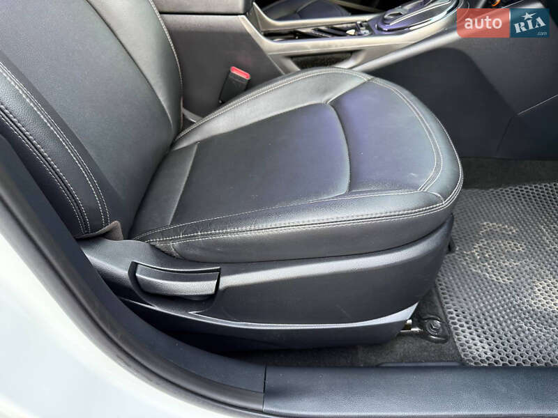Внедорожник / Кроссовер Kia Sportage 2014 в Одессе
