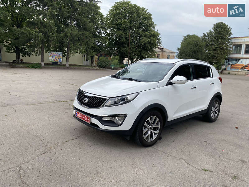 Внедорожник / Кроссовер Kia Sportage 2014 в Новоархангельске
