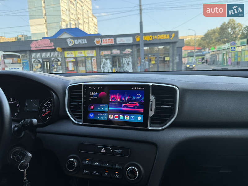 Внедорожник / Кроссовер Kia Sportage 2016 в Днепре