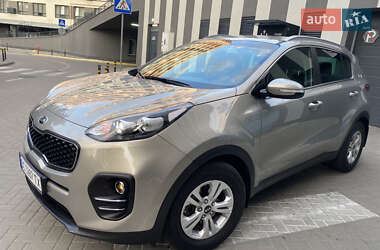 Позашляховик / Кросовер Kia Sportage 2017 в Львові