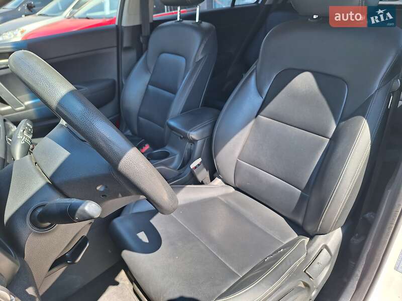 Внедорожник / Кроссовер Kia Sportage 2015 в Одессе