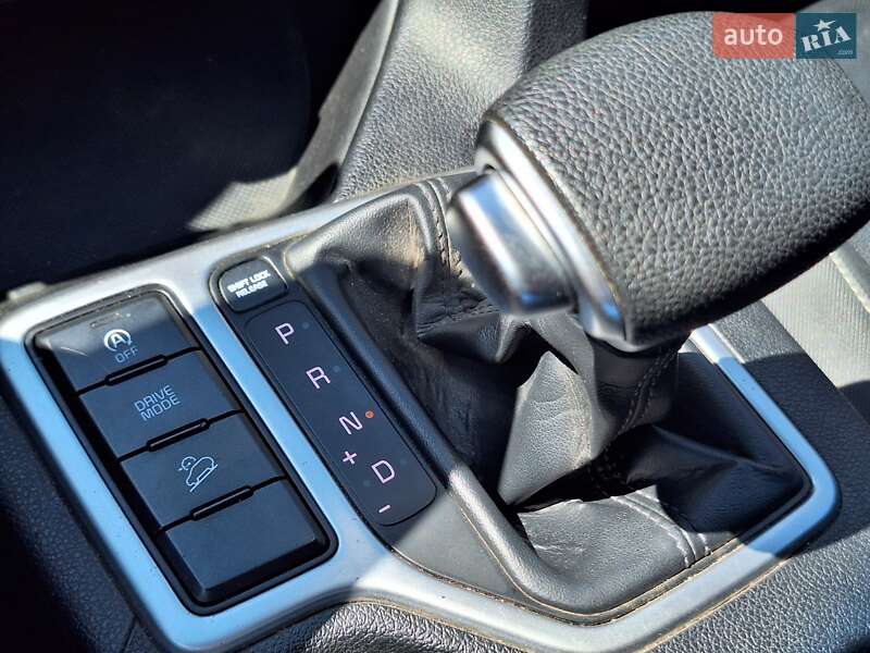 Внедорожник / Кроссовер Kia Sportage 2015 в Одессе