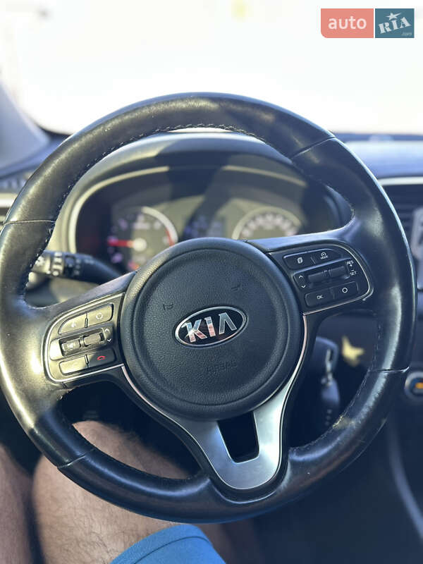 Позашляховик / Кросовер Kia Sportage 2017 в Києві