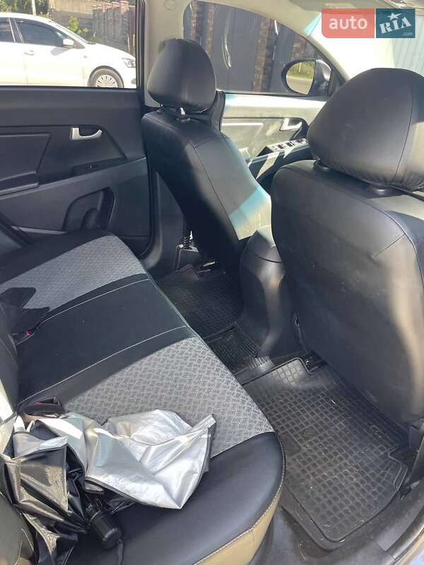 Позашляховик / Кросовер Kia Sportage 2013 в Сумах