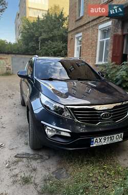Внедорожник / Кроссовер Kia Sportage 2011 в Изюме