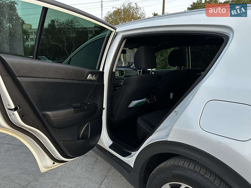 Внедорожник / Кроссовер Kia Sportage 2020 в Днепре