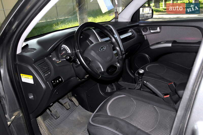 Внедорожник / Кроссовер Kia Sportage 2009 в Заболотове