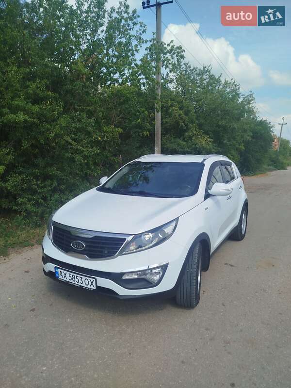 Внедорожник / Кроссовер Kia Sportage 2011 в Харькове
