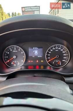 Позашляховик / Кросовер Kia Sportage 2021 в 