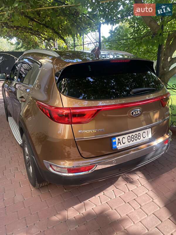 Позашляховик / Кросовер Kia Sportage 2017 в Нововолинську