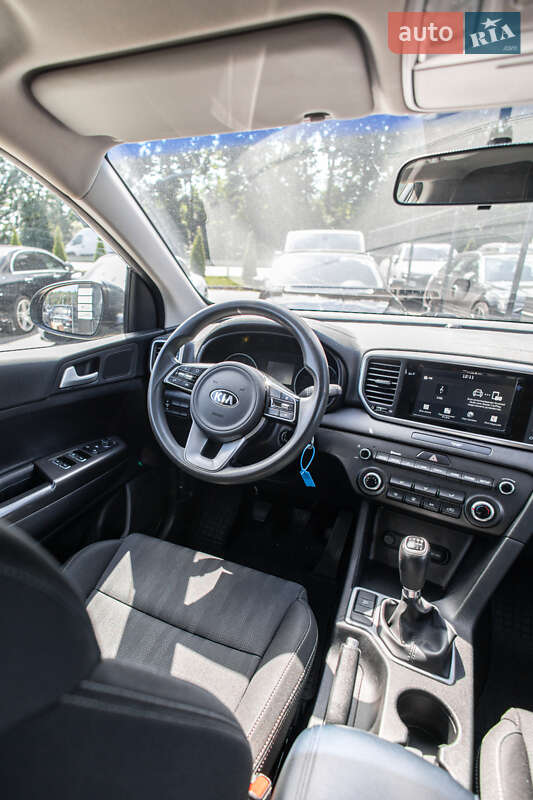 Позашляховик / Кросовер Kia Sportage 2018 в Львові