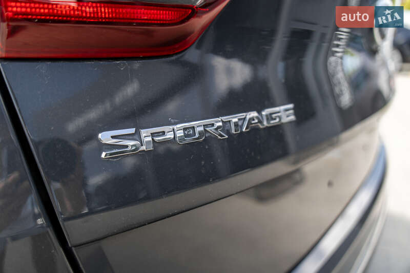 Позашляховик / Кросовер Kia Sportage 2018 в Львові