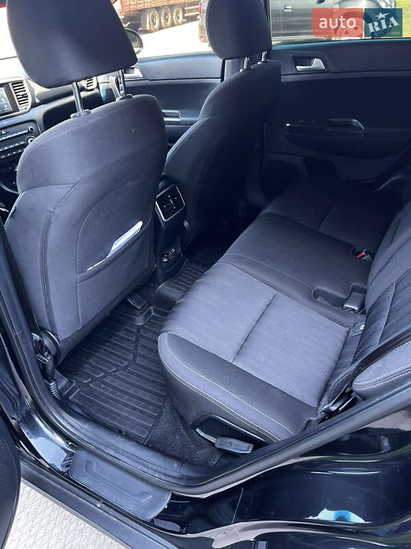 Позашляховик / Кросовер Kia Sportage 2018 в Харкові