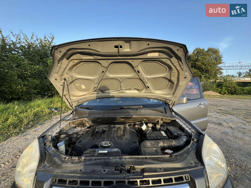 Внедорожник / Кроссовер Kia Sportage 2007 в Золочеве