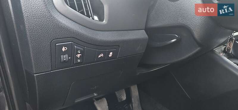 Позашляховик / Кросовер Kia Sportage 2013 в Коломиї