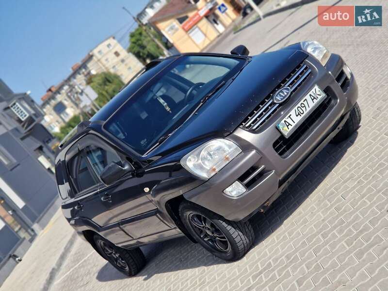 Внедорожник / Кроссовер Kia Sportage 2005 в Ивано-Франковске
