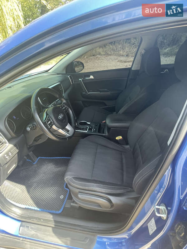 Внедорожник / Кроссовер Kia Sportage 2021 в Песчанке