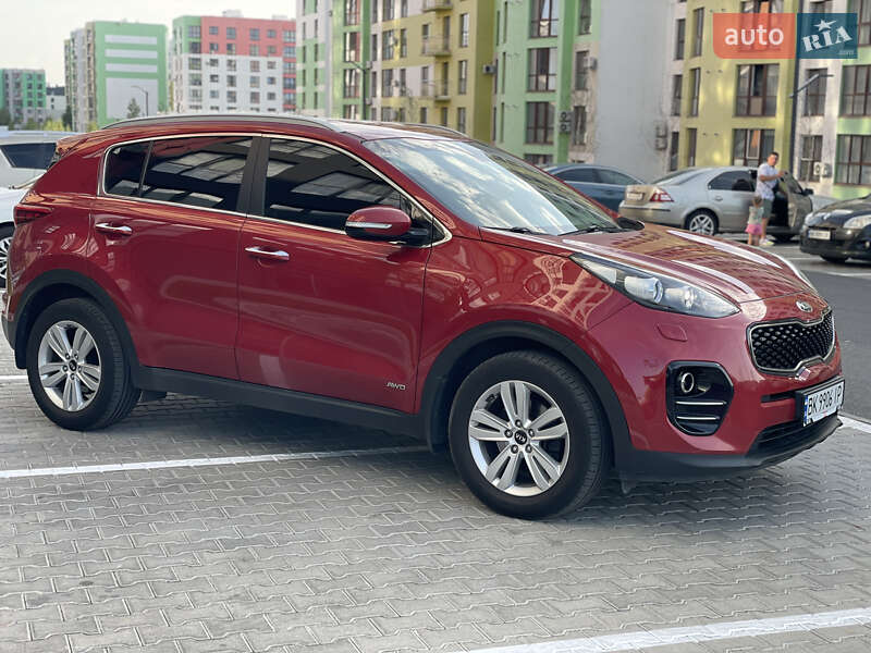 Внедорожник / Кроссовер Kia Sportage 2016 в Ровно