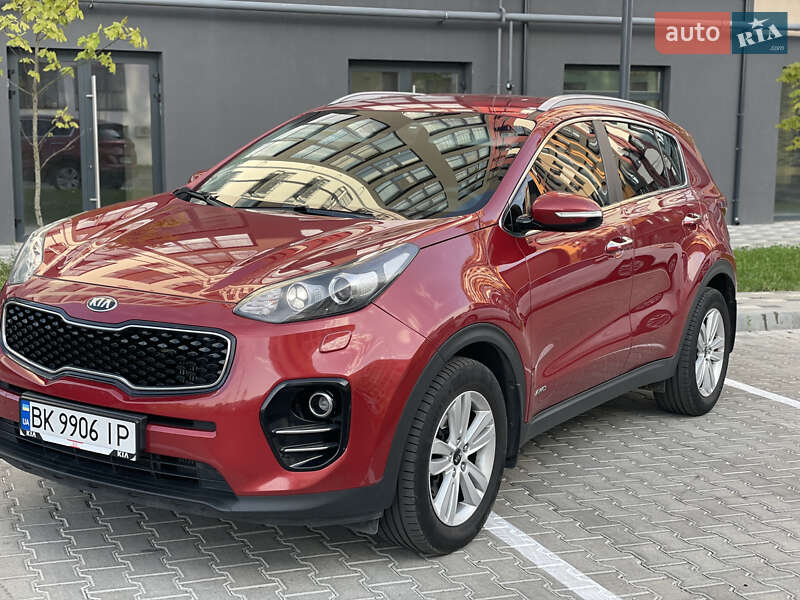 Внедорожник / Кроссовер Kia Sportage 2016 в Ровно