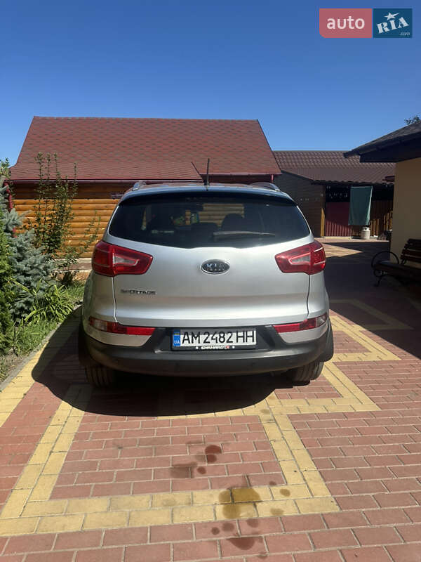 Внедорожник / Кроссовер Kia Sportage 2011 в Чуднове