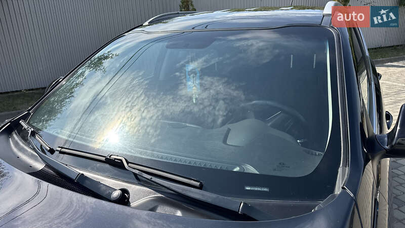 Внедорожник / Кроссовер Kia Sportage 2011 в Ивано-Франковске