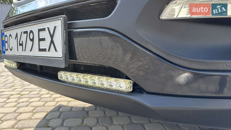 Внедорожник / Кроссовер Kia Sportage 2011 в Ивано-Франковске