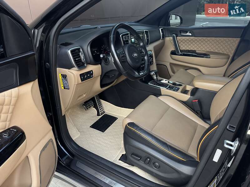 Позашляховик / Кросовер Kia Sportage 2017 в Києві