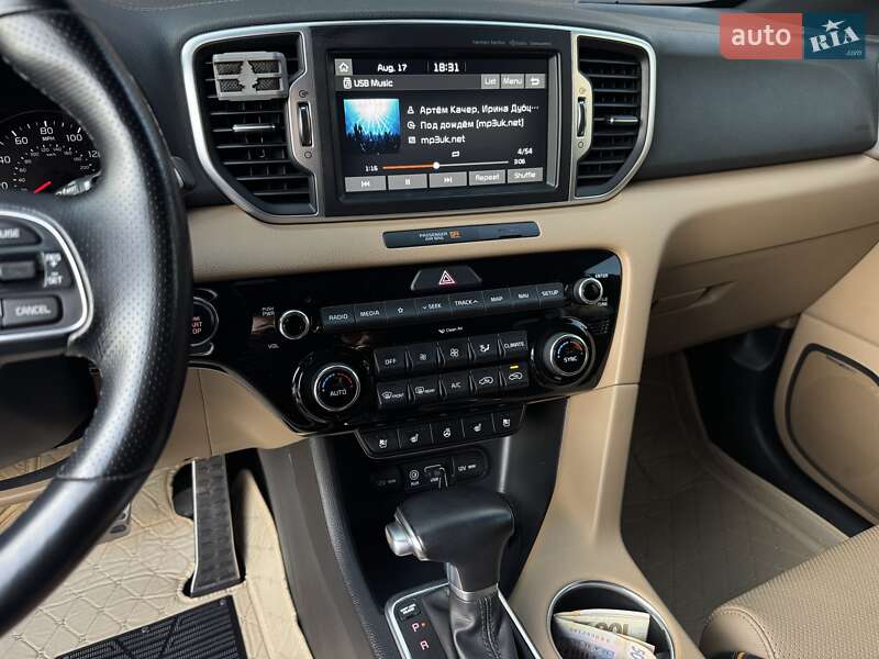 Позашляховик / Кросовер Kia Sportage 2017 в Києві