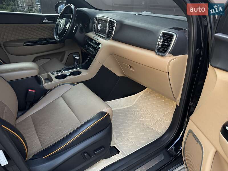 Позашляховик / Кросовер Kia Sportage 2017 в Києві