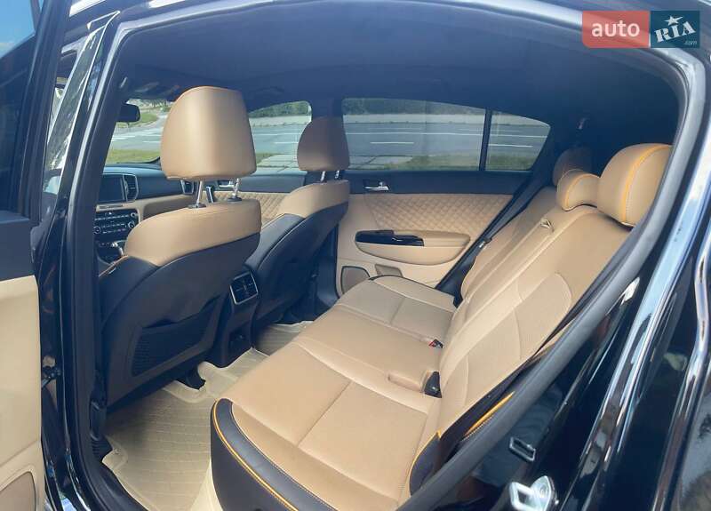 Позашляховик / Кросовер Kia Sportage 2017 в Києві