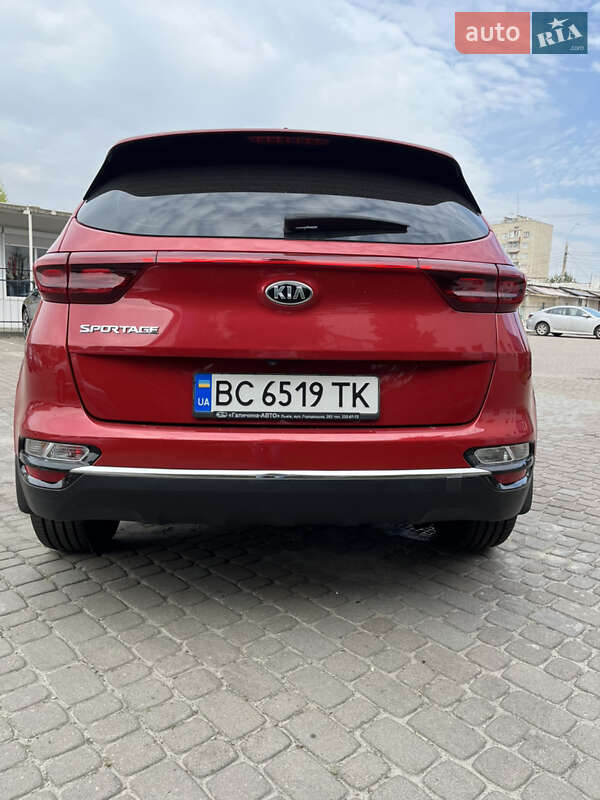 Позашляховик / Кросовер Kia Sportage 2018 в Львові