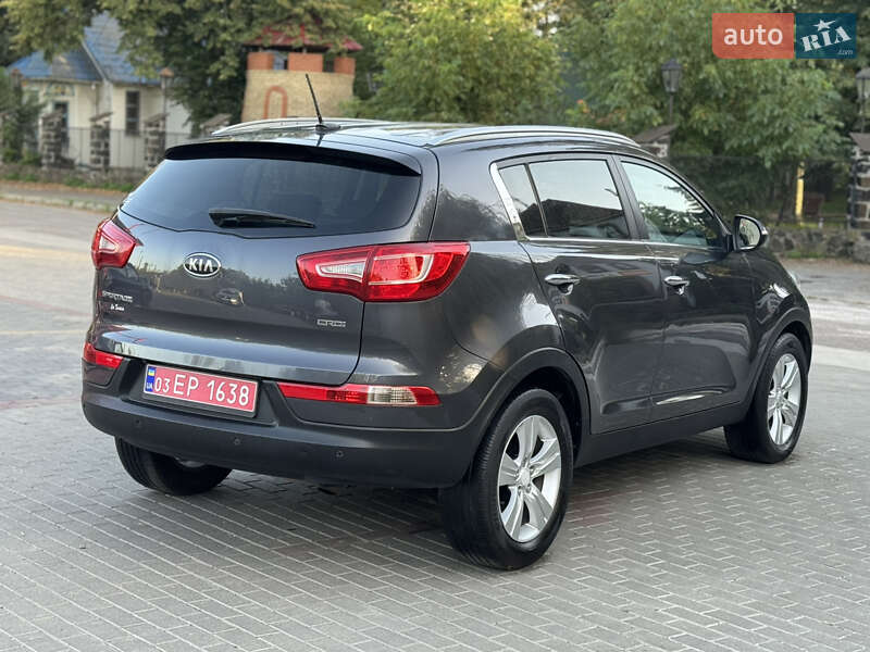 Позашляховик / Кросовер Kia Sportage 2011 в Радивиліві
