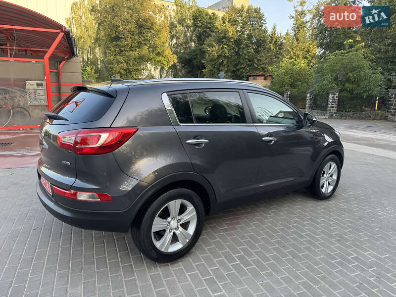 Позашляховик / Кросовер Kia Sportage 2011 в Радивиліві