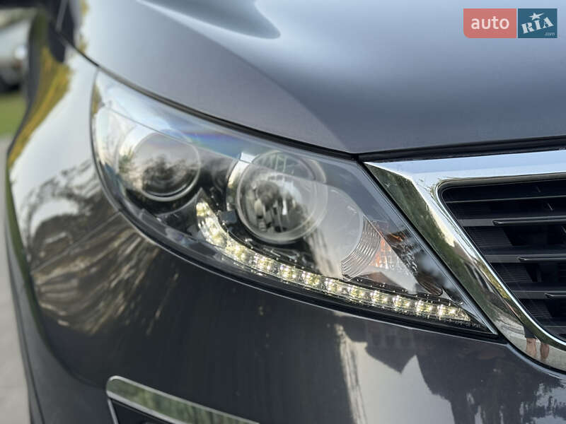 Позашляховик / Кросовер Kia Sportage 2011 в Радивиліві