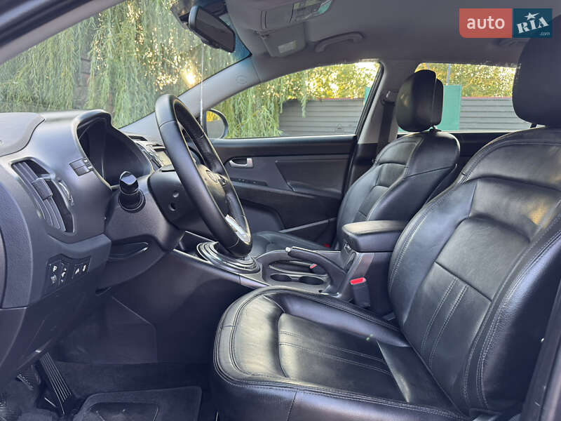 Позашляховик / Кросовер Kia Sportage 2011 в Радивиліві