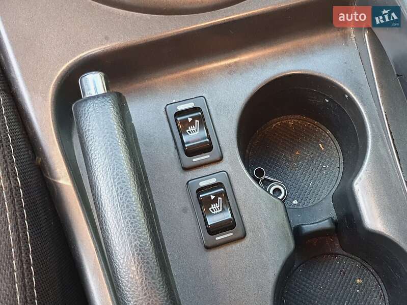 Внедорожник / Кроссовер Kia Sportage 2012 в Харькове