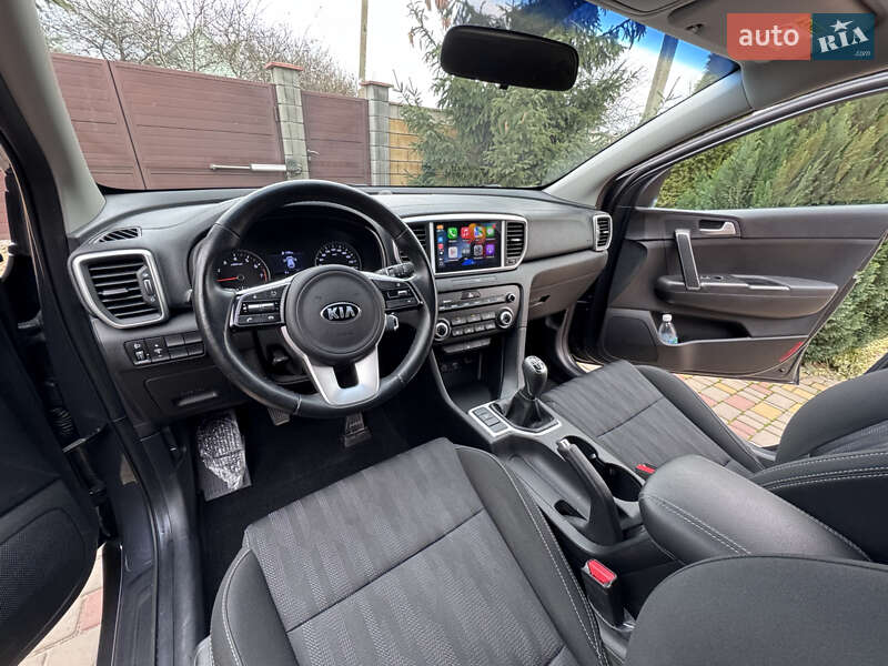 Позашляховик / Кросовер Kia Sportage 2021 в Южному