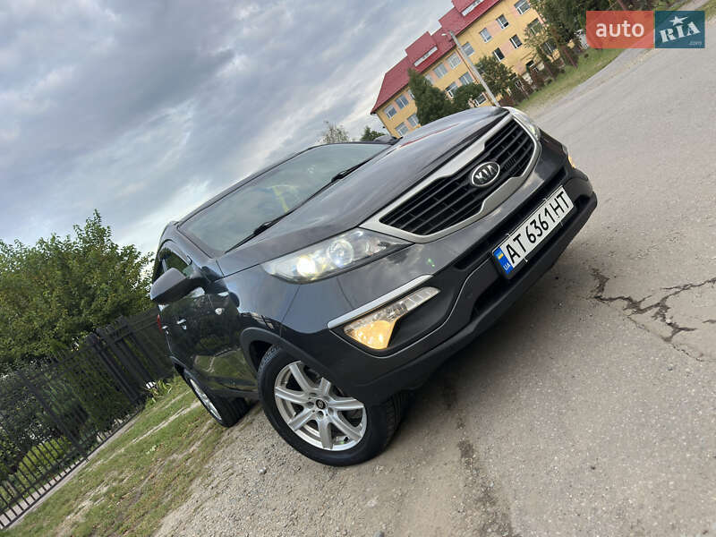 Внедорожник / Кроссовер Kia Sportage 2012 в Ивано-Франковске