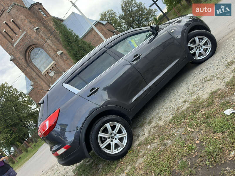 Внедорожник / Кроссовер Kia Sportage 2012 в Ивано-Франковске