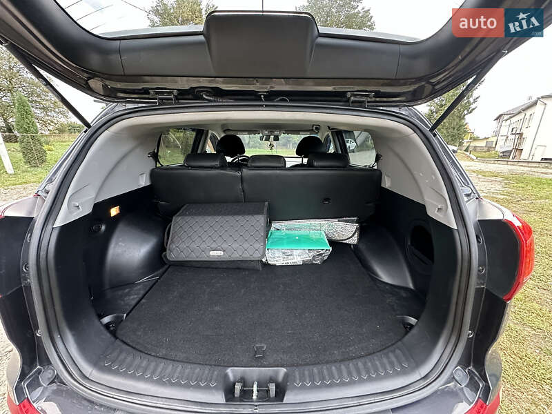 Внедорожник / Кроссовер Kia Sportage 2012 в Ивано-Франковске