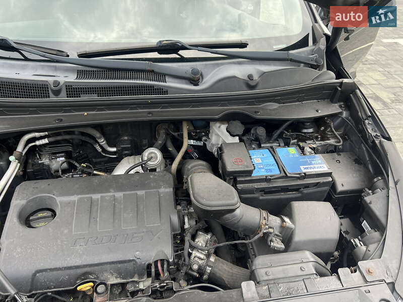 Внедорожник / Кроссовер Kia Sportage 2013 в Старой Выжевке