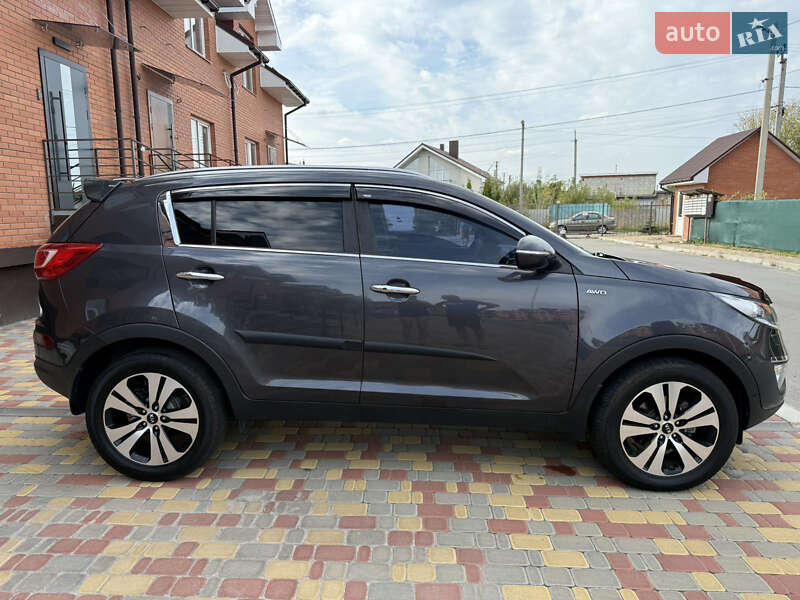 Позашляховик / Кросовер Kia Sportage 2012 в Борисполі