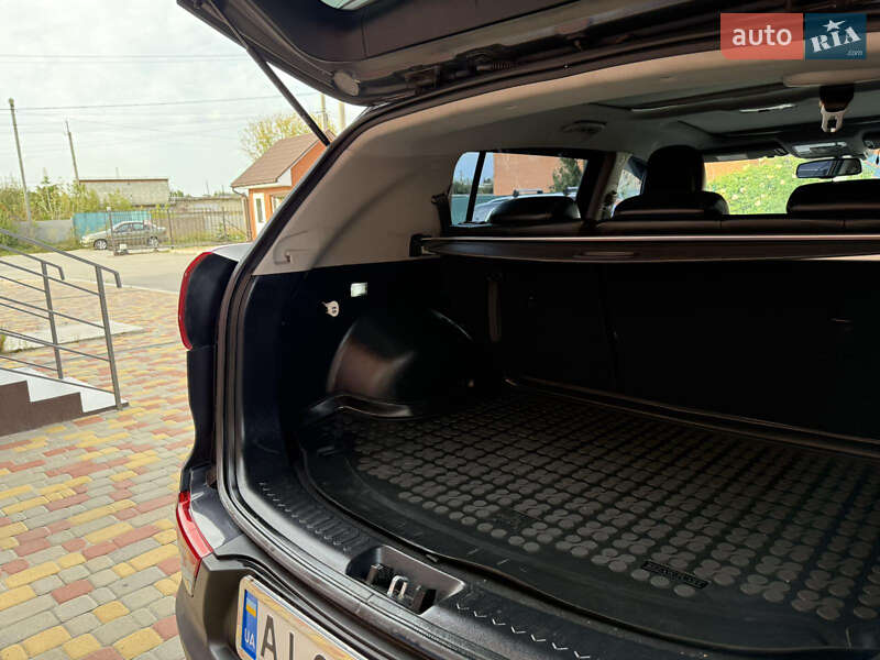 Позашляховик / Кросовер Kia Sportage 2012 в Борисполі