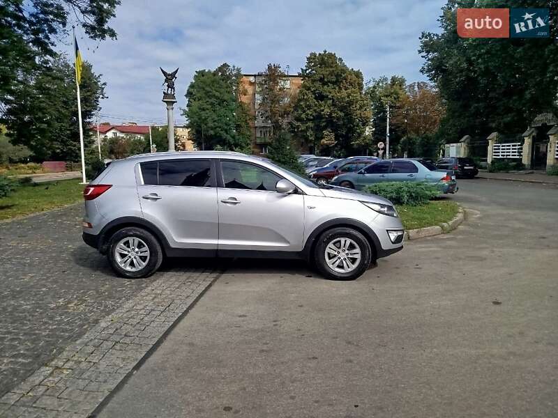 Внедорожник / Кроссовер Kia Sportage 2012 в Фастове
