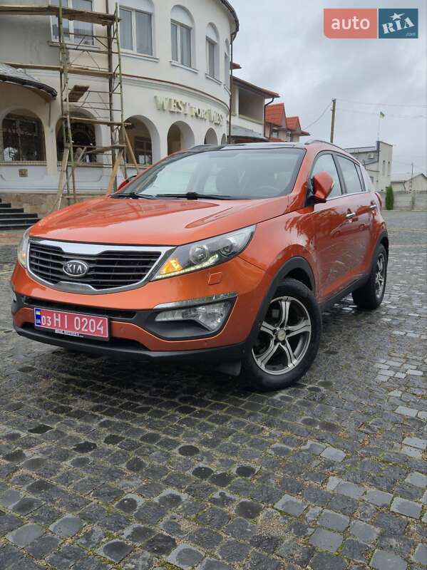 Позашляховик / Кросовер Kia Sportage 2012 в Золочеві